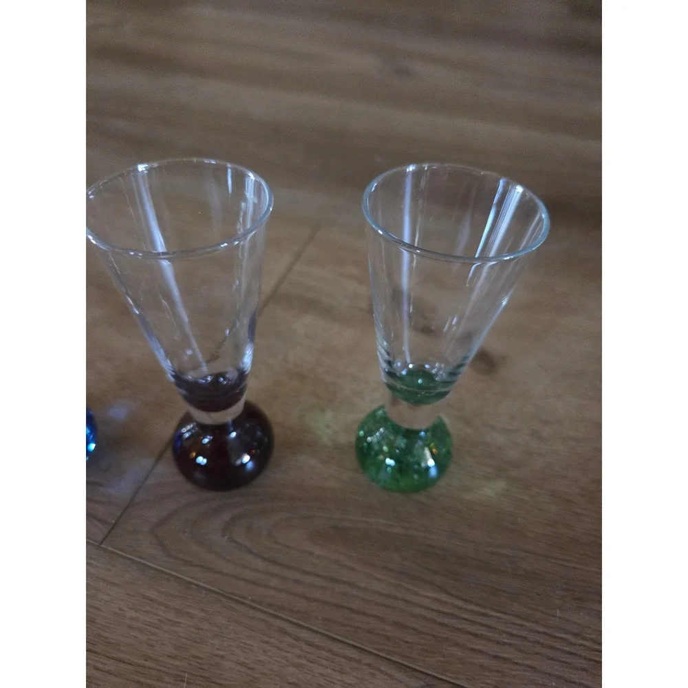 Set‎ of 4 Colorful Controlled Bubble Base Cordial Liqueur Glasses V-Shape Bowl